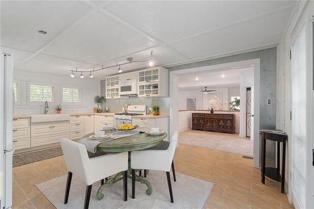 627 Connecticut Street, Lawrence, KS 66044