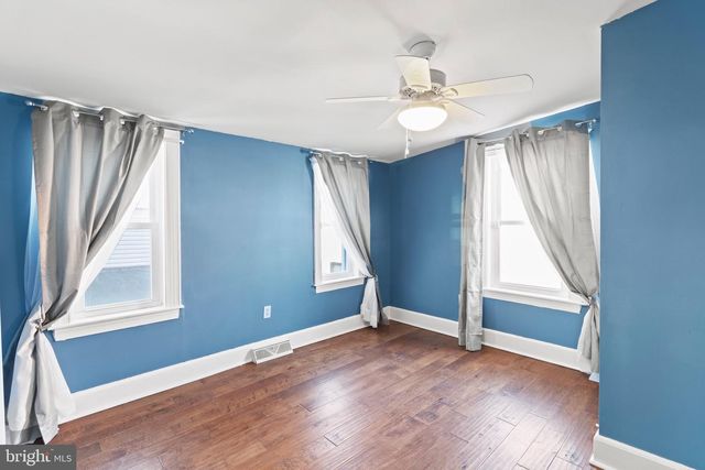 2443 E CUMBERLAND ST, Philadelphia, PA 19125