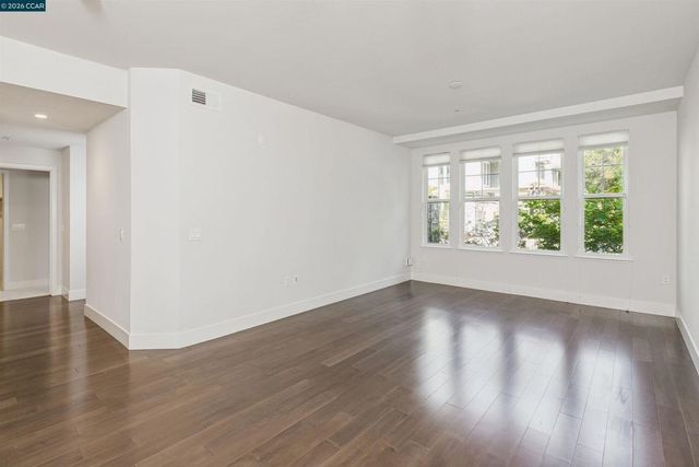 1000 Dewing Ave 115, Lafayette, CA 94549