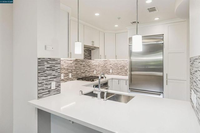 1000 Dewing Ave 115, Lafayette, CA 94549