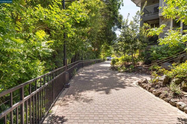 1000 Dewing Ave 115, Lafayette, CA 94549