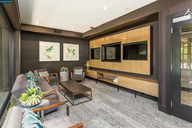 1000 Dewing Ave 115, Lafayette, CA 94549