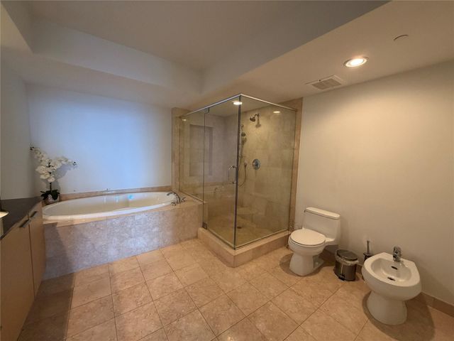 1850 S Ocean Drive 4202, Hallandale Beach, FL 33009