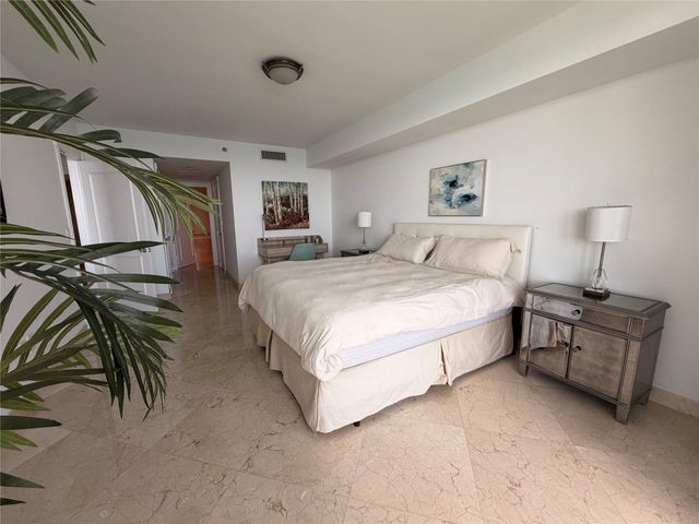 1850 S Ocean Drive 4202, Hallandale Beach, FL 33009