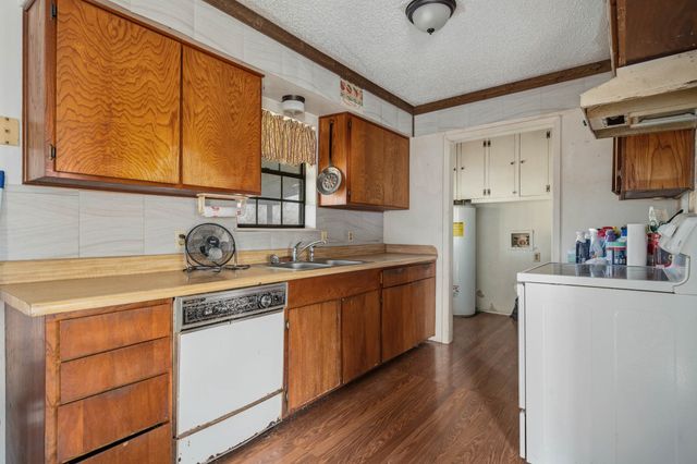 3692 Fm 66, Grandview, TX 76050