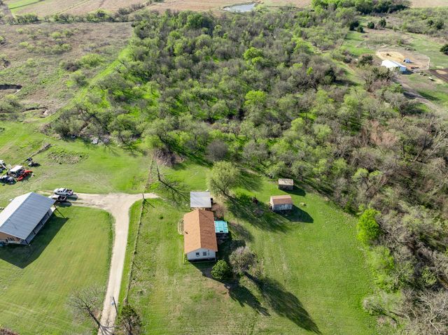 3692 Fm 66, Grandview, TX 76050