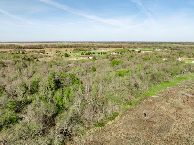3692 Fm 66, Grandview, TX 76050