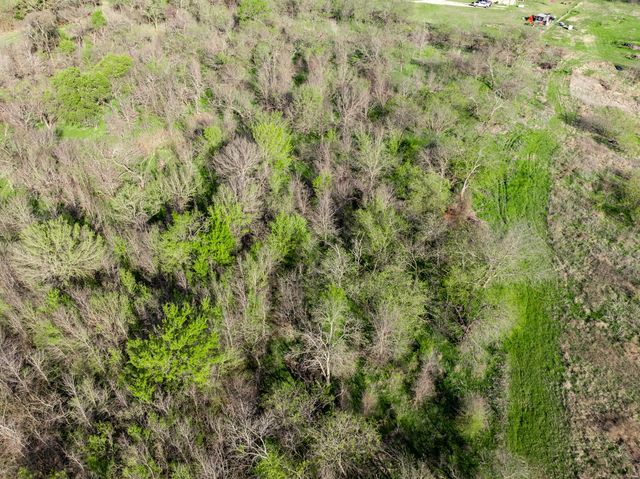 3692 Fm 66, Grandview, TX 76050