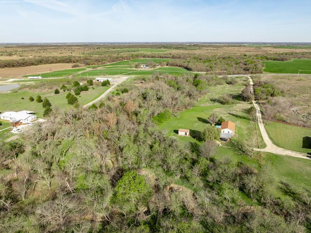 3692 Fm 66, Grandview, TX 76050