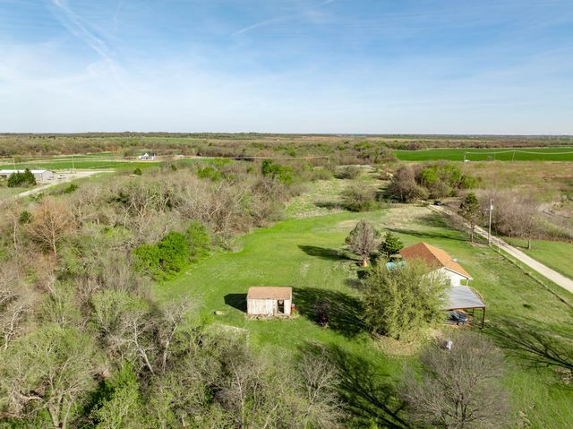 3692 Fm 66, Grandview, TX 76050