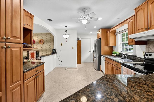 550 ARAPAHO TRAIL, Maitland, FL 32751