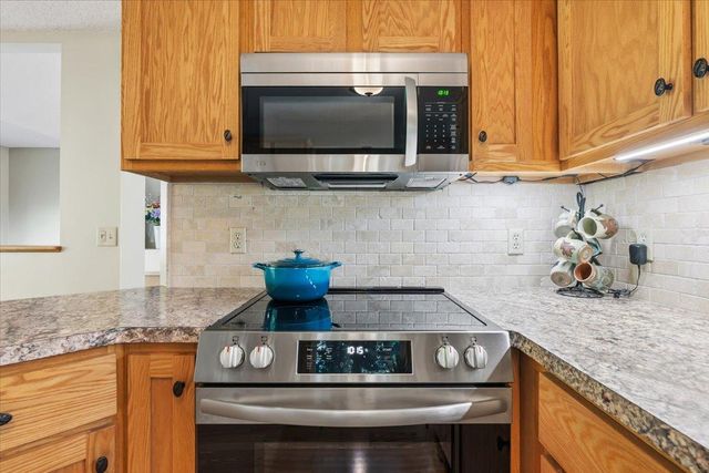 13160 Red Fox Road, Rogers, MN 55374