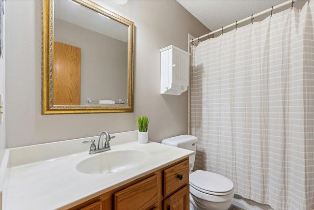 13160 Red Fox Road, Rogers, MN 55374