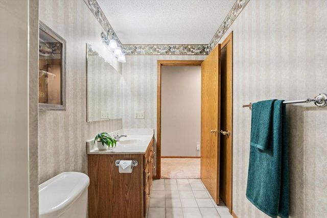 13160 Red Fox Road, Rogers, MN 55374