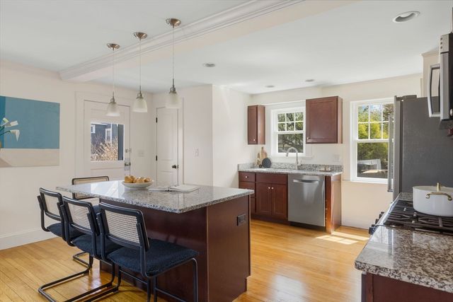 220 Hillside Avenue, Arlington, MA 02476