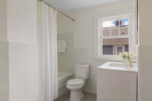 220 Hillside Avenue, Arlington, MA 02476