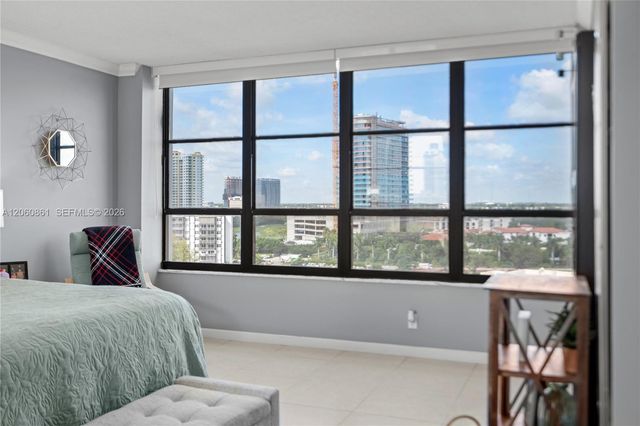 600 Three Islands Blvd 911, Hallandale Beach, FL 33009