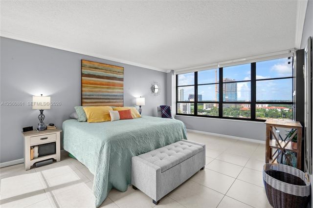 600 Three Islands Blvd 911, Hallandale Beach, FL 33009
