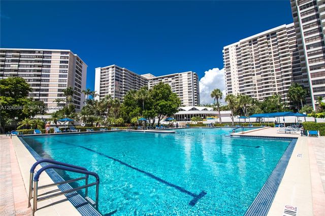 600 Three Islands Blvd 911, Hallandale Beach, FL 33009