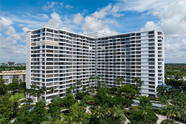 600 Three Islands Blvd 911, Hallandale Beach, FL 33009