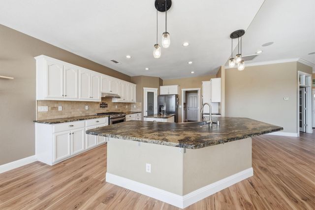 17150 Marianas Way, Cottonwood, CA 96022