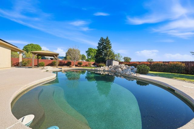 17150 Marianas Way, Cottonwood, CA 96022