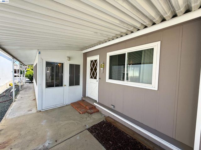 2203 Dalis Dr 127, Concord, CA 94520