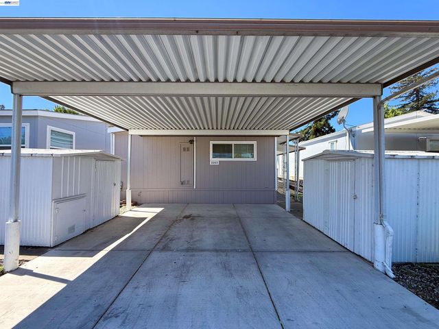 2203 Dalis Dr 127, Concord, CA 94520
