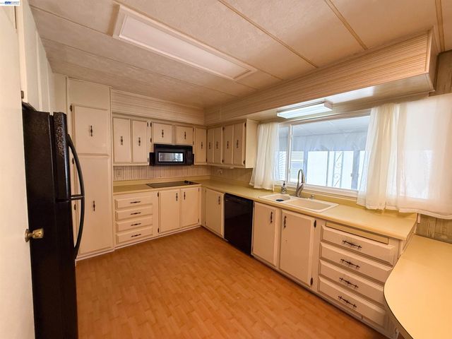2203 Dalis Dr 127, Concord, CA 94520