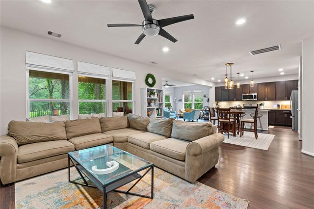 1942 Elkington Circle, Conroe, TX 77304