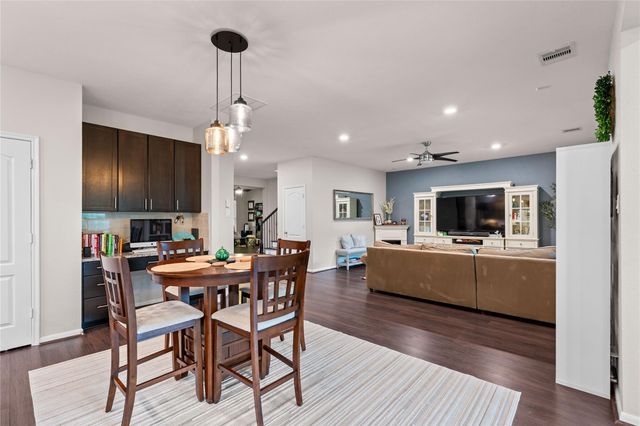 1942 Elkington Circle, Conroe, TX 77304