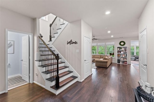 1942 Elkington Circle, Conroe, TX 77304
