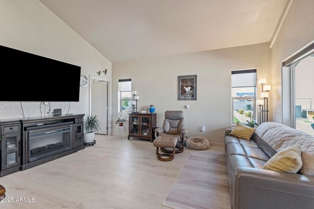 13531 W Tuckey Court, Glendale, AZ 85307