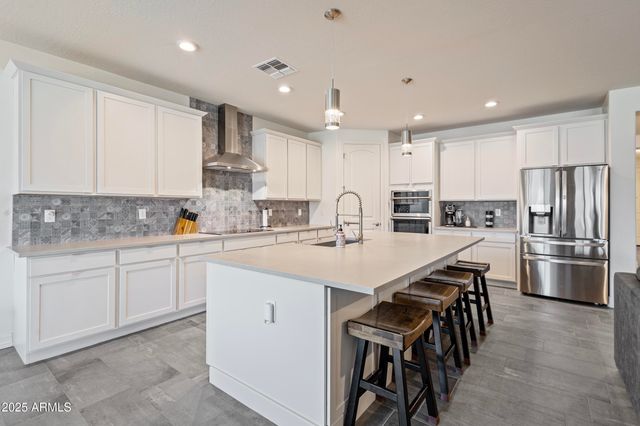 13531 W Tuckey Court, Glendale, AZ 85307