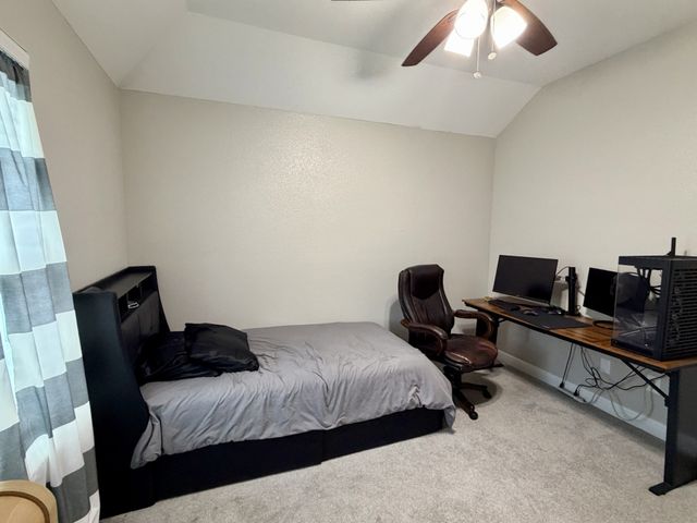2105 Stonegate Boulevard, Bridgeport, TX 76426