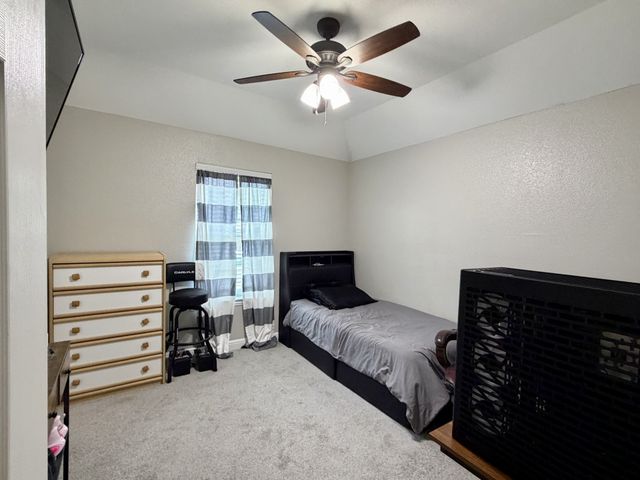 2105 Stonegate Boulevard, Bridgeport, TX 76426