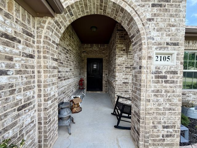 2105 Stonegate Boulevard, Bridgeport, TX 76426