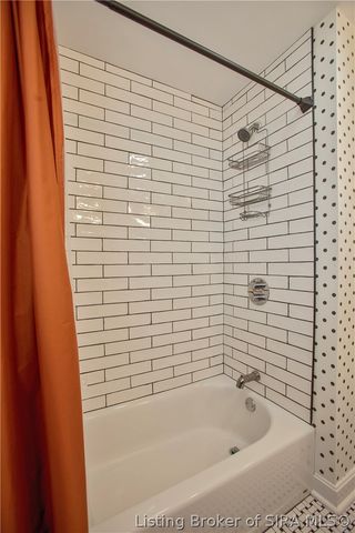 1705 Crestview Drive, New Albany, IN 47150