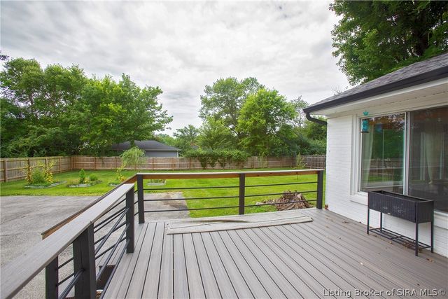 1705 Crestview Drive, New Albany, IN 47150