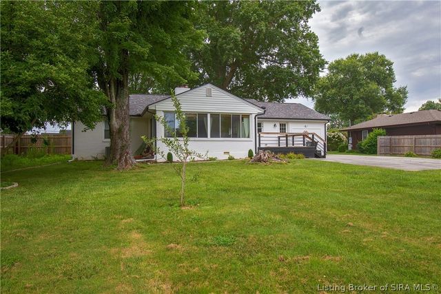 1705 Crestview Drive, New Albany, IN 47150
