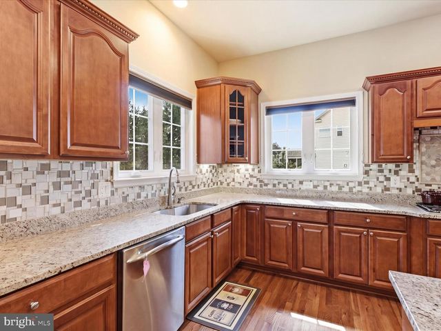 41961 RIDING MILL PL, Ashburn, VA 20148