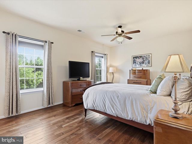 41961 RIDING MILL PL, Ashburn, VA 20148