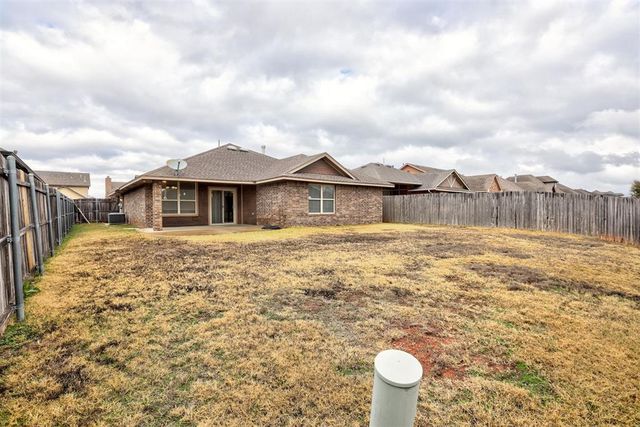 8424 NW 142nd Street, Oklahoma City, OK 73142