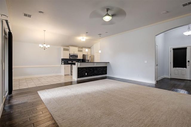 8424 NW 142nd Street, Oklahoma City, OK 73142