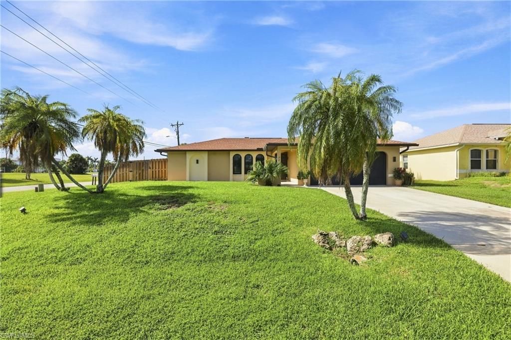 22 SW 13th TER, CAPE CORAL, FL 33991 — photo 4