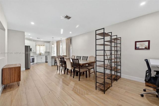 2166 NW 191st Ave, Pembroke Pines, FL 33029