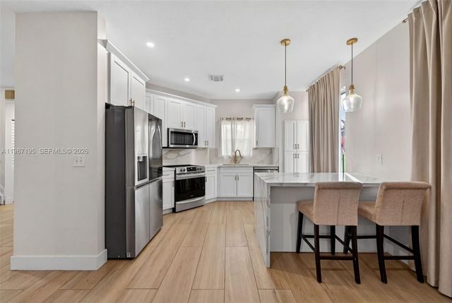 2166 NW 191st Ave, Pembroke Pines, FL 33029