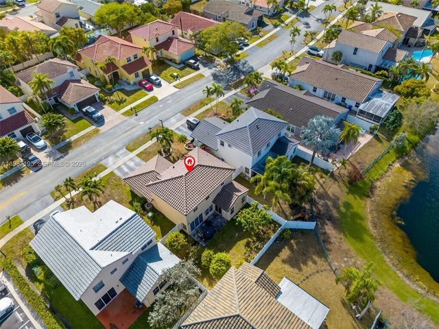 2166 NW 191st Ave, Pembroke Pines, FL 33029