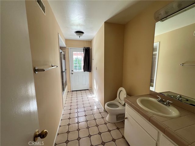 328 S Wheeler Place, Orange, CA 92869