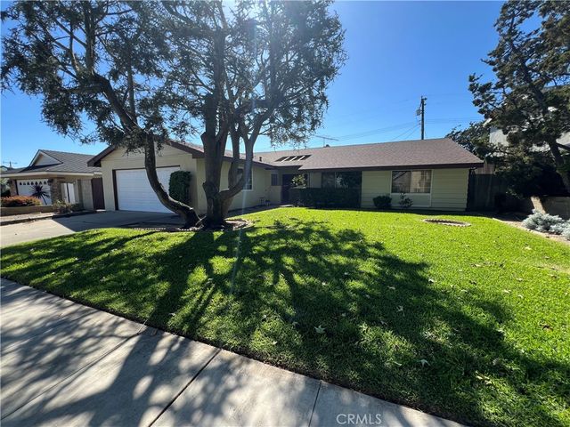 328 S Wheeler Place, Orange, CA 92869